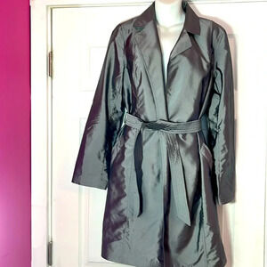 Iridescent rain jacket silver